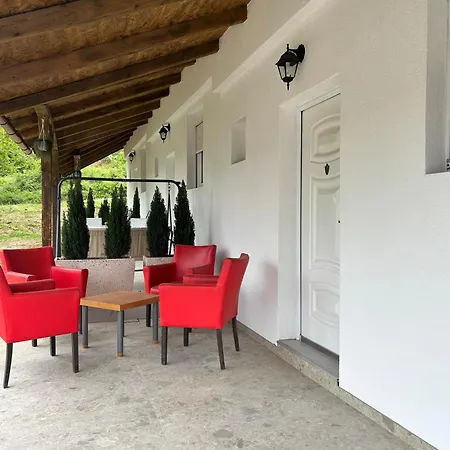 Zeleni Raj Apartment *