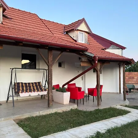 Zeleni Raj Apartment